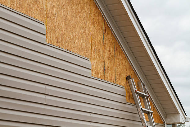Professional Fiber Cement Siding technician working in Rolesville, NC